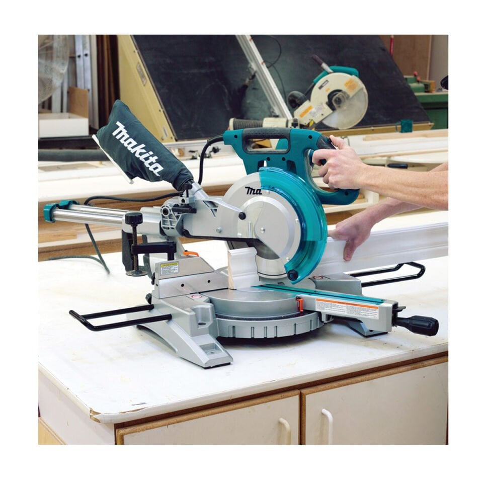 Makita LS0815FLN Sürgülü Gönye Kesme Makinası 1400W-Lazerli & Işıklı