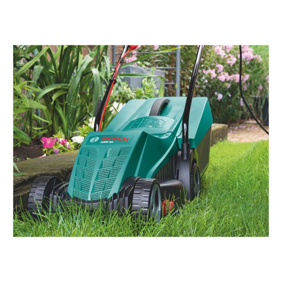 Bosch ARM 32 Çim Biçme Makinesi 1200W - 0600885B03